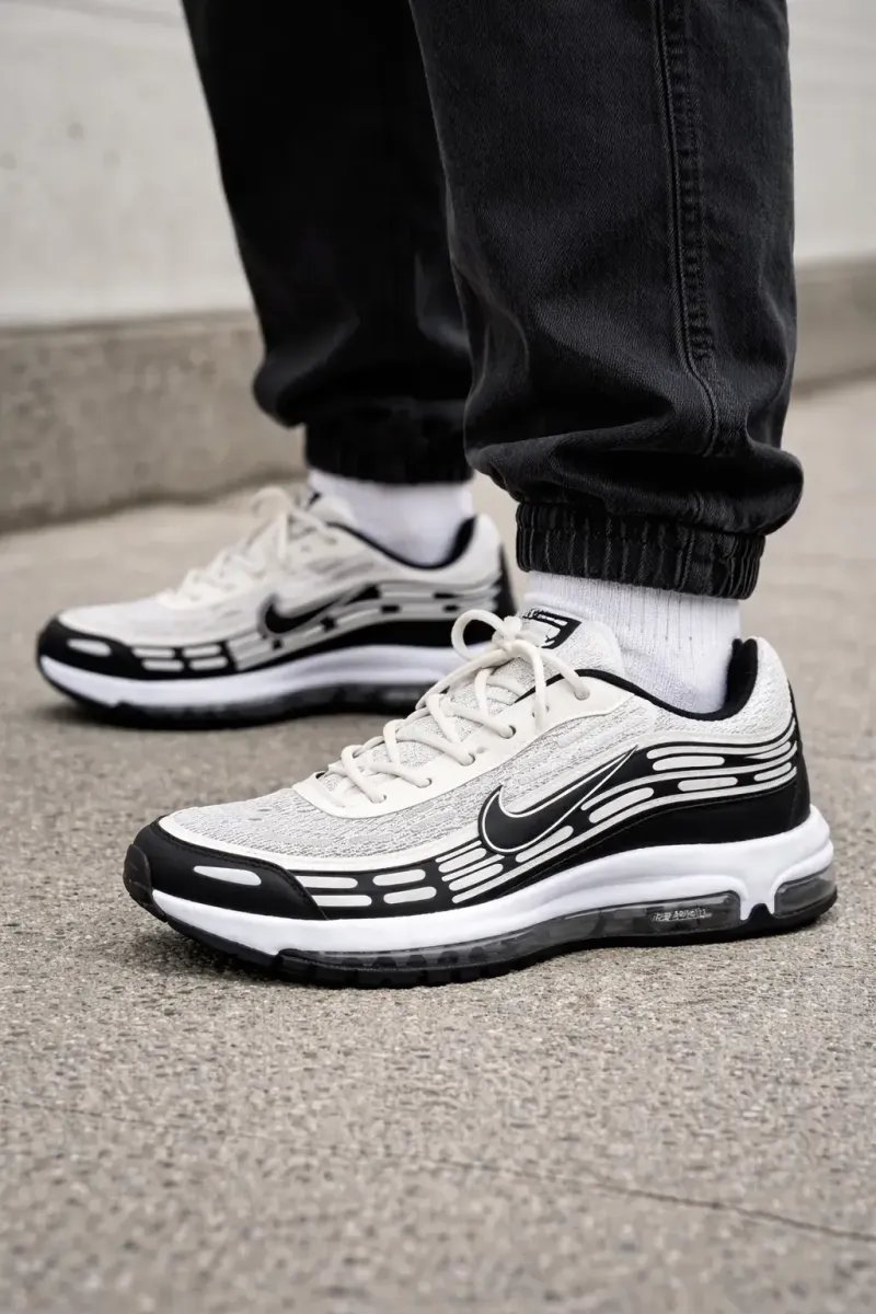 بوت Nike سبورت